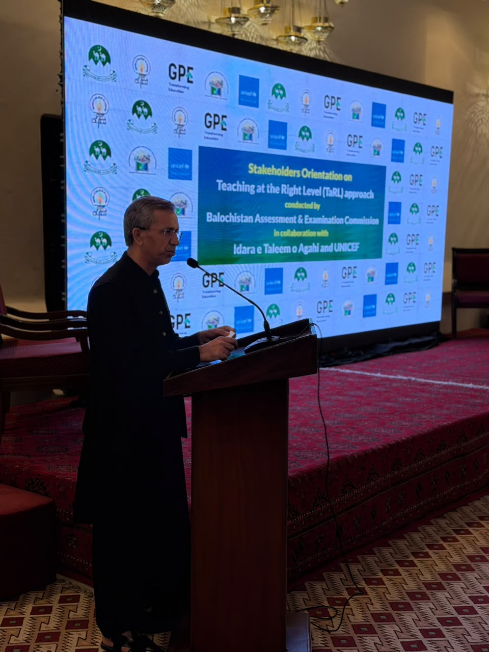 Orientation on the Teaching at the Right Level (TaRL) Approach with Key Stakeholders  The Balochistan Assessment and Examination Commission (BAEC), in collaboration with UNICEF and Idara-e-Taleem-o-Aa